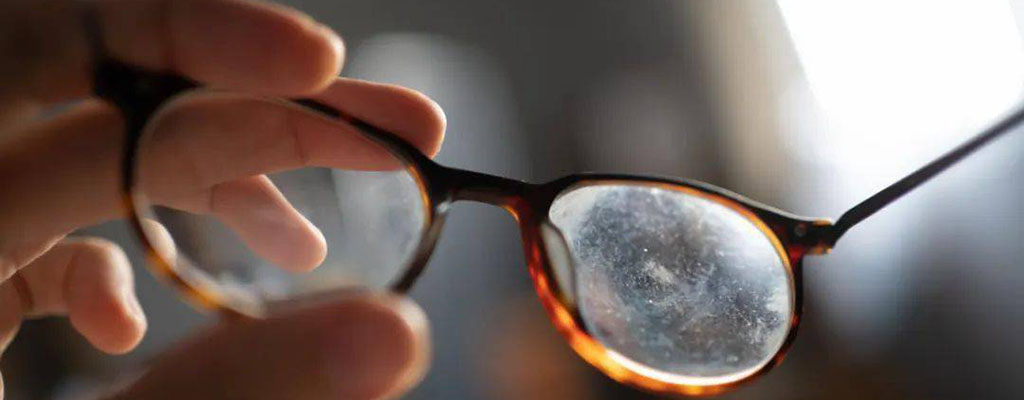 How to remove scratches from eyeglasses plastic